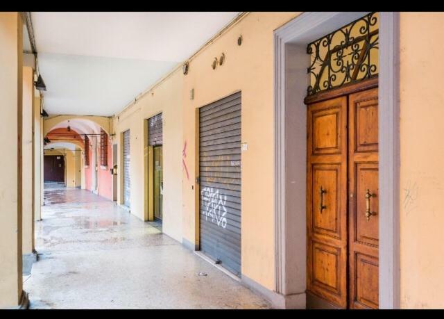 ボローニャPortici Di Via Piellaアパートメント エクステリア 写真