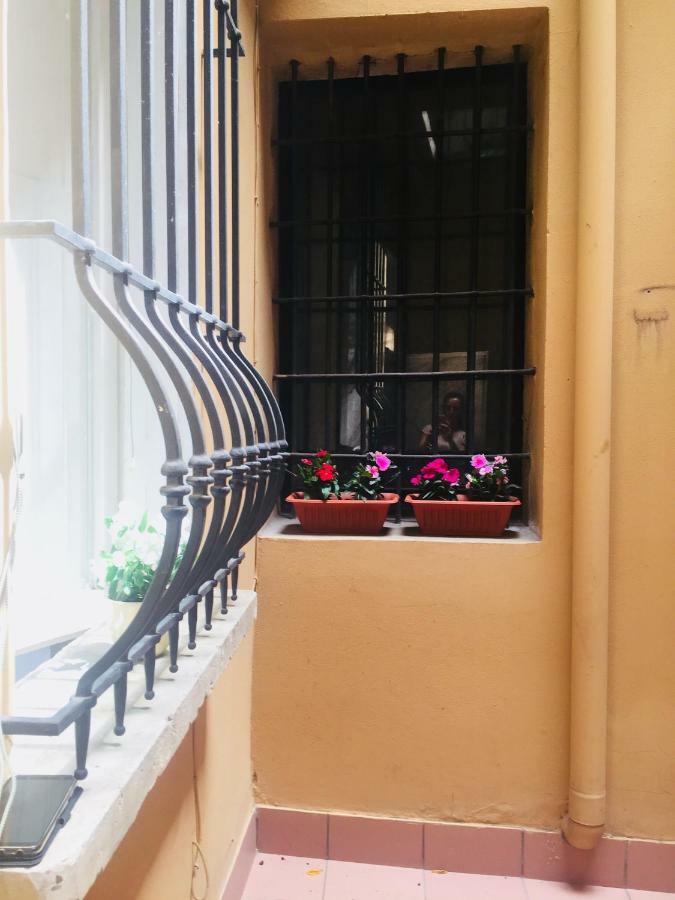 ボローニャPortici Di Via Piellaアパートメント エクステリア 写真